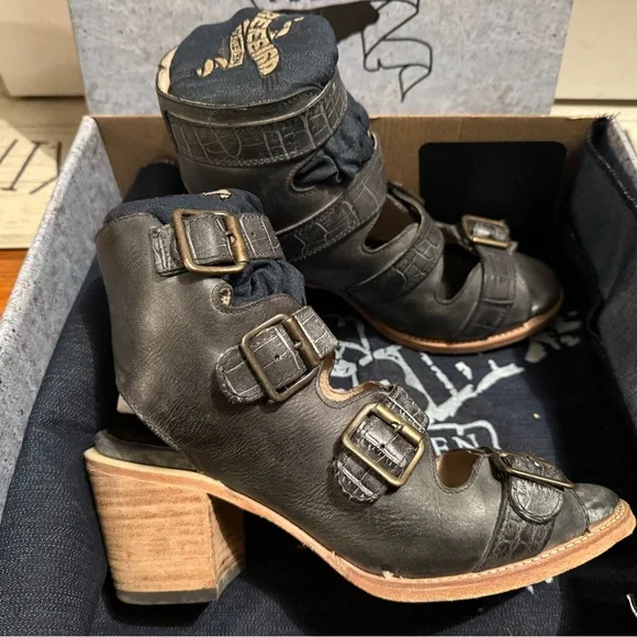 Freebird By Steven Grey Quail Strappy Buckle Bootie Sandals Size 9 - Picture 3 of 8